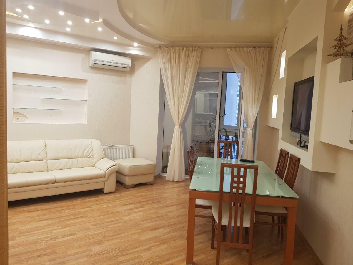 Апартаменты На Люстдорфской Odessa Luaran gambar